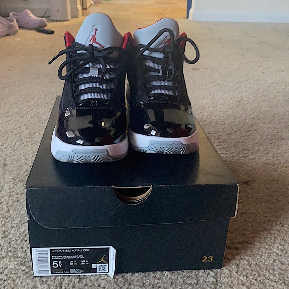 JORDAN MAX AURA 2 (GS)
